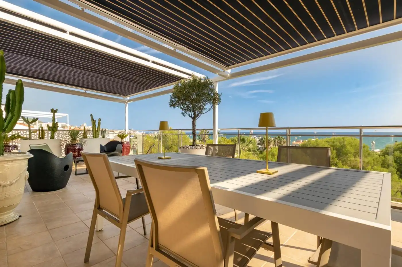 Terraza de Ático en venta en Sitges con Aire acondicionado, Calefacción y Terraza