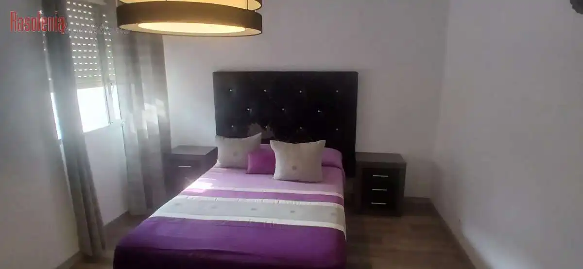Habitación de Piso en venta en Cambre  con Calefacción, Trastero y Amueblado