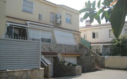 Exterior view of Single-family semi-detached for sale in Cambrils  with Air Conditioner and Alarm