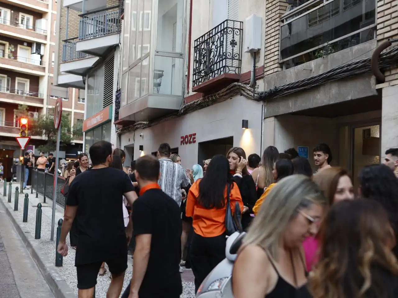 Vista exterior de Local en traspaso en Zaragoza con Aire acondicionado, Calefacción y Amueblado