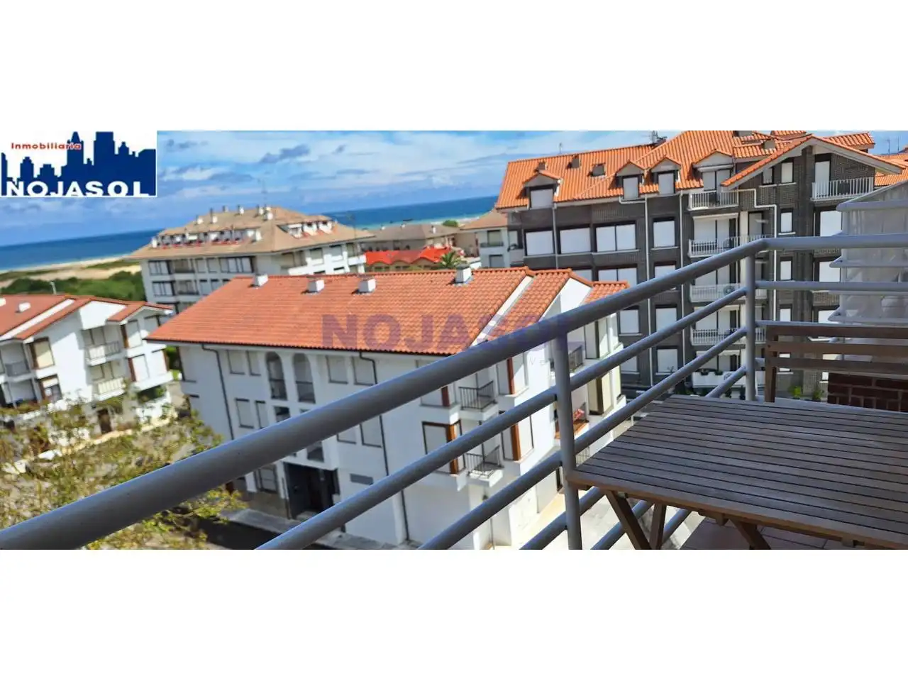 Terraza de Apartamento de alquiler en Noja con Calefacción, Terraza y Amueblado