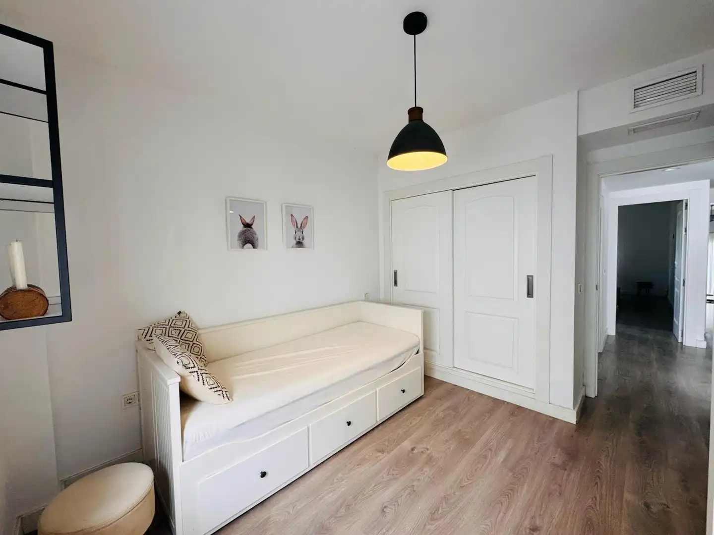 Bedroom of Apartments for sale in Marbella  with Heating, Terrace and Community pool