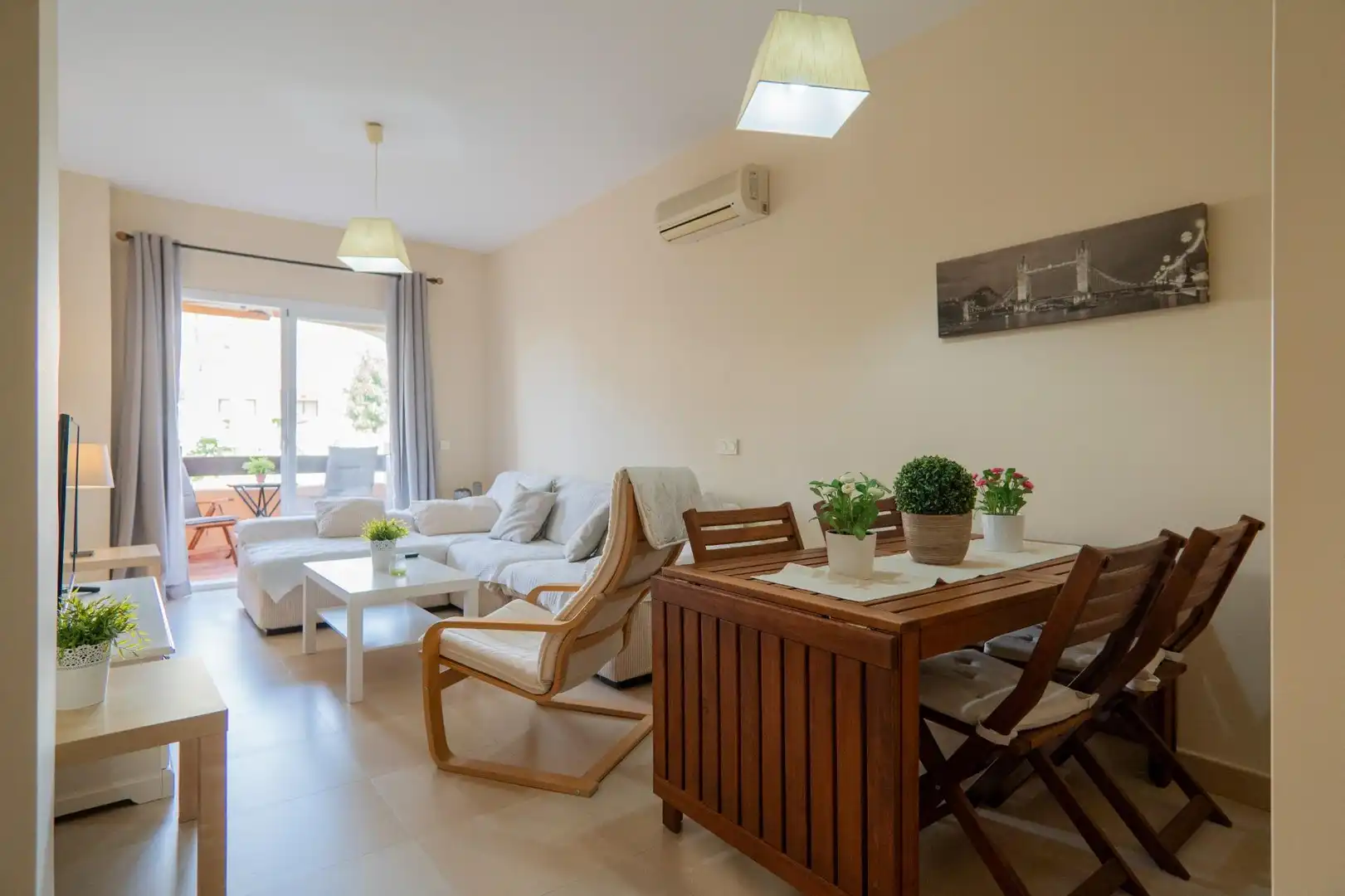 Wohnung zur Miete in Caleta de Vélez