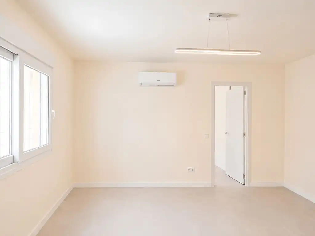Flat for sale in Fuengirola  with Air Conditioner, Terrace and Swimming Pool