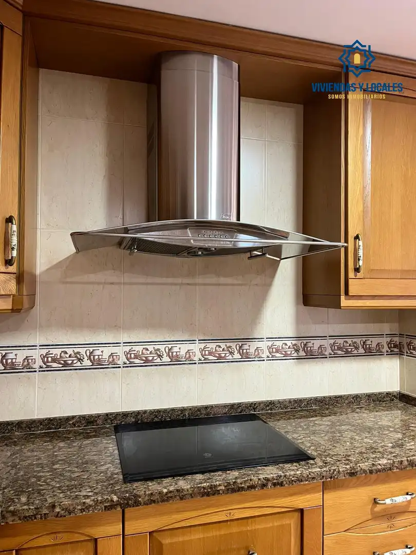Cocina de Piso de alquiler en Granada con Aire acondicionado, Amueblado y Balcón