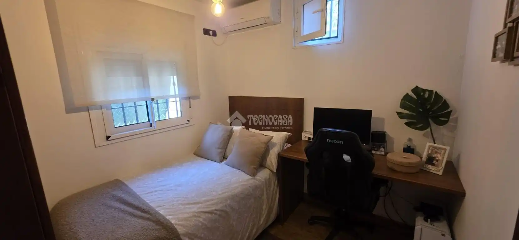 Bedroom of Country homes for sale in Arcos de la Frontera  with Heating, Private garden and Storage room