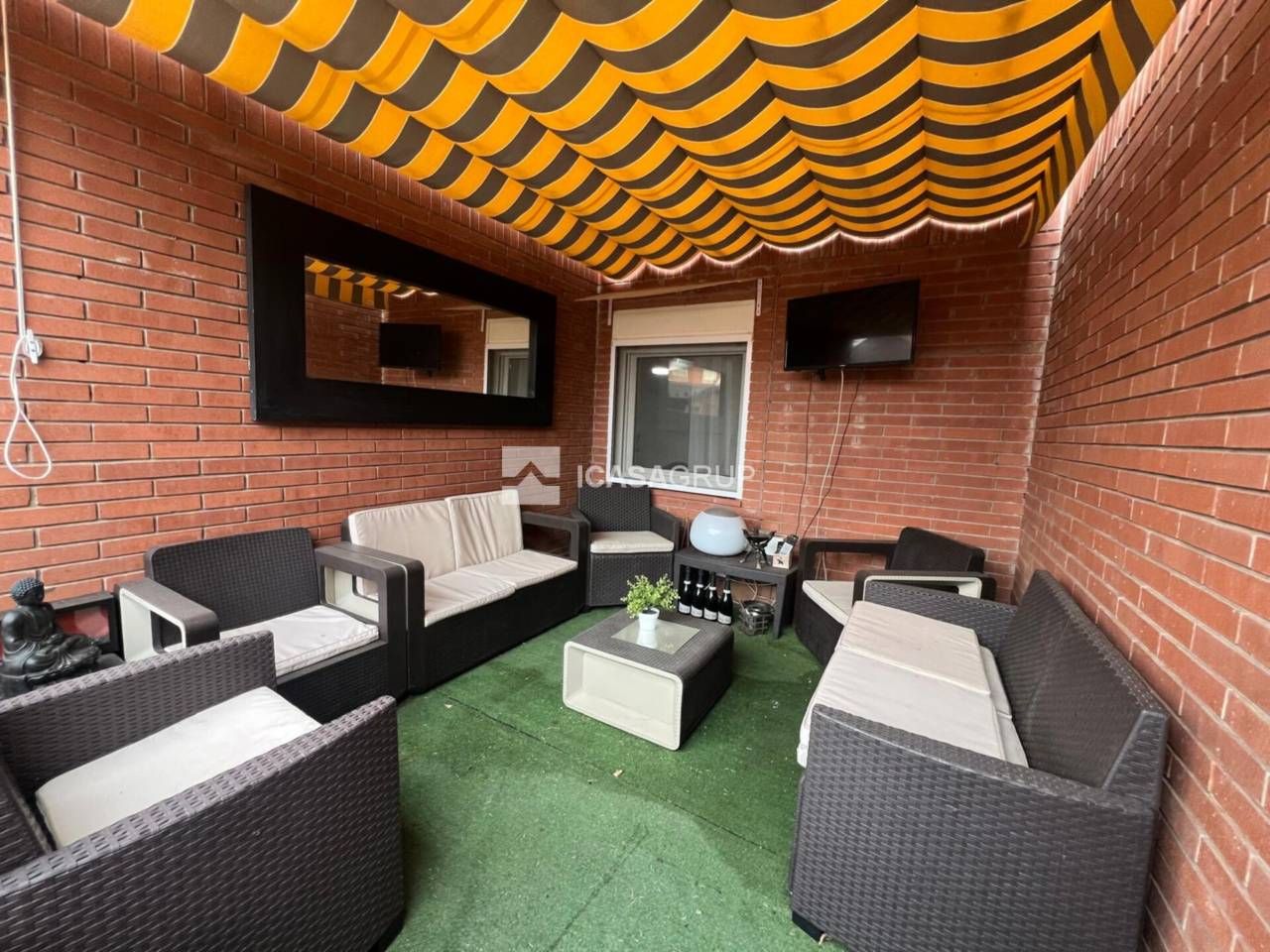 Terrace of Flat for sale in Rubí  with Air Conditioner, Heating and Private garden