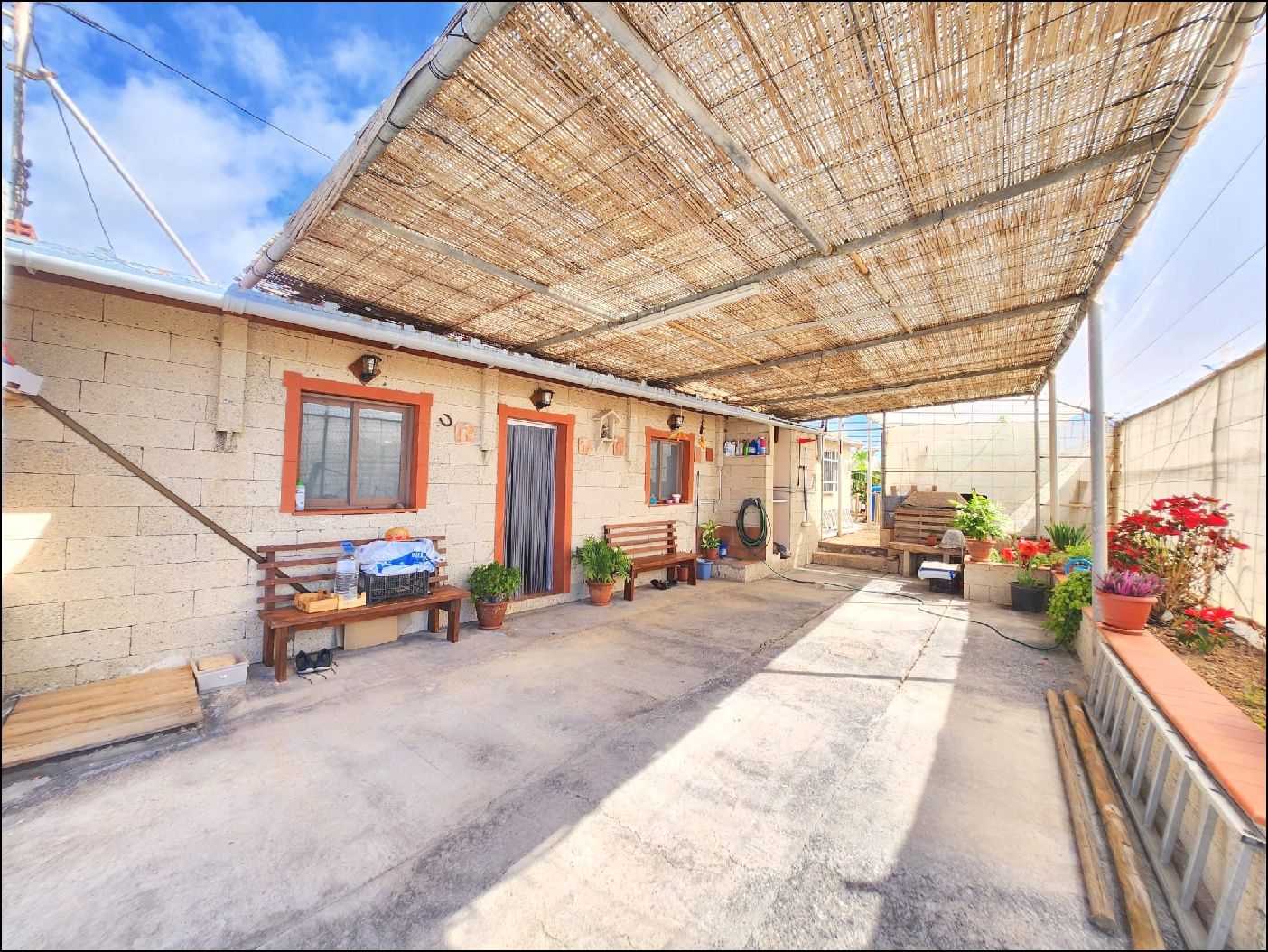 Exterior view of Country house for sale in Arico  with Terrace and Furnished