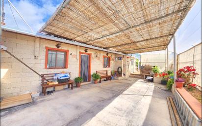 Vista exterior de Finca rústica en venda en Arico amb Terrassa