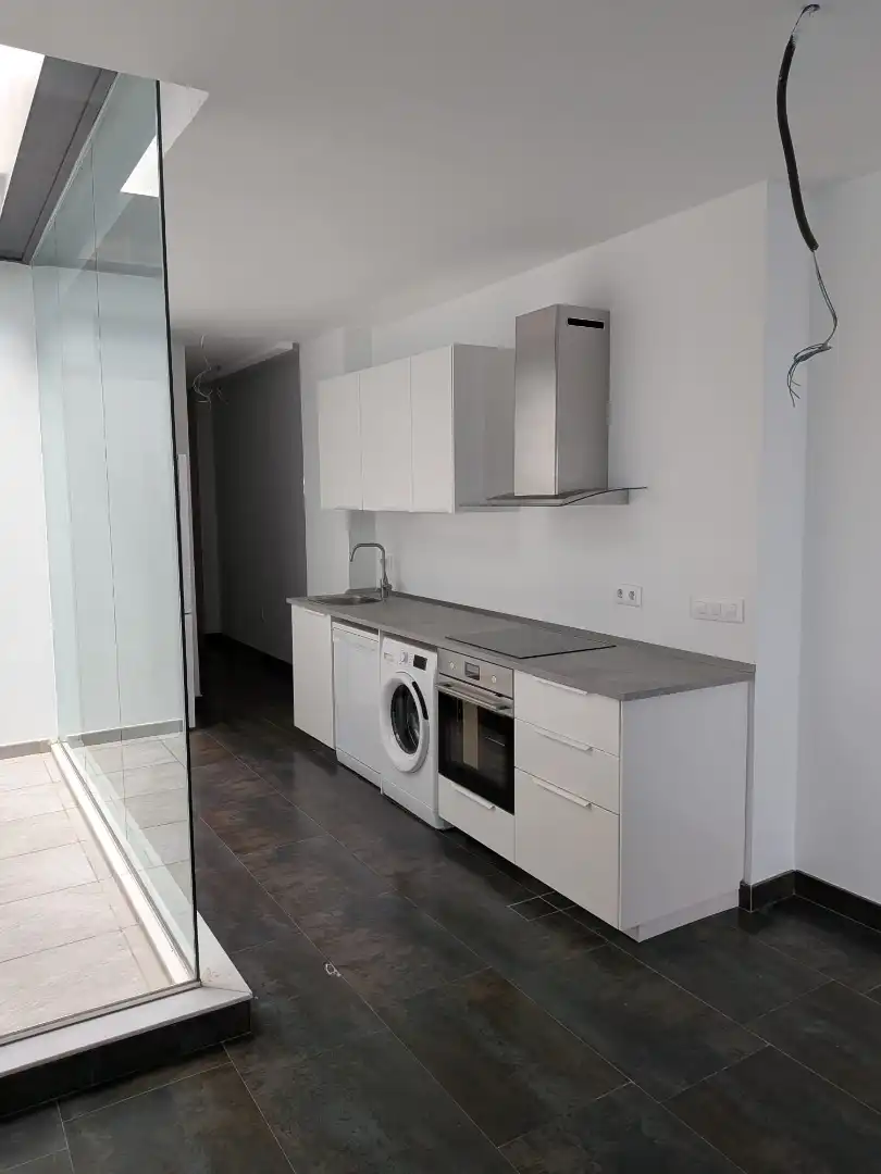 Küche von Wohnung zur Miete in Dos Hermanas mit Klimaanlage, Heizung und Balkon