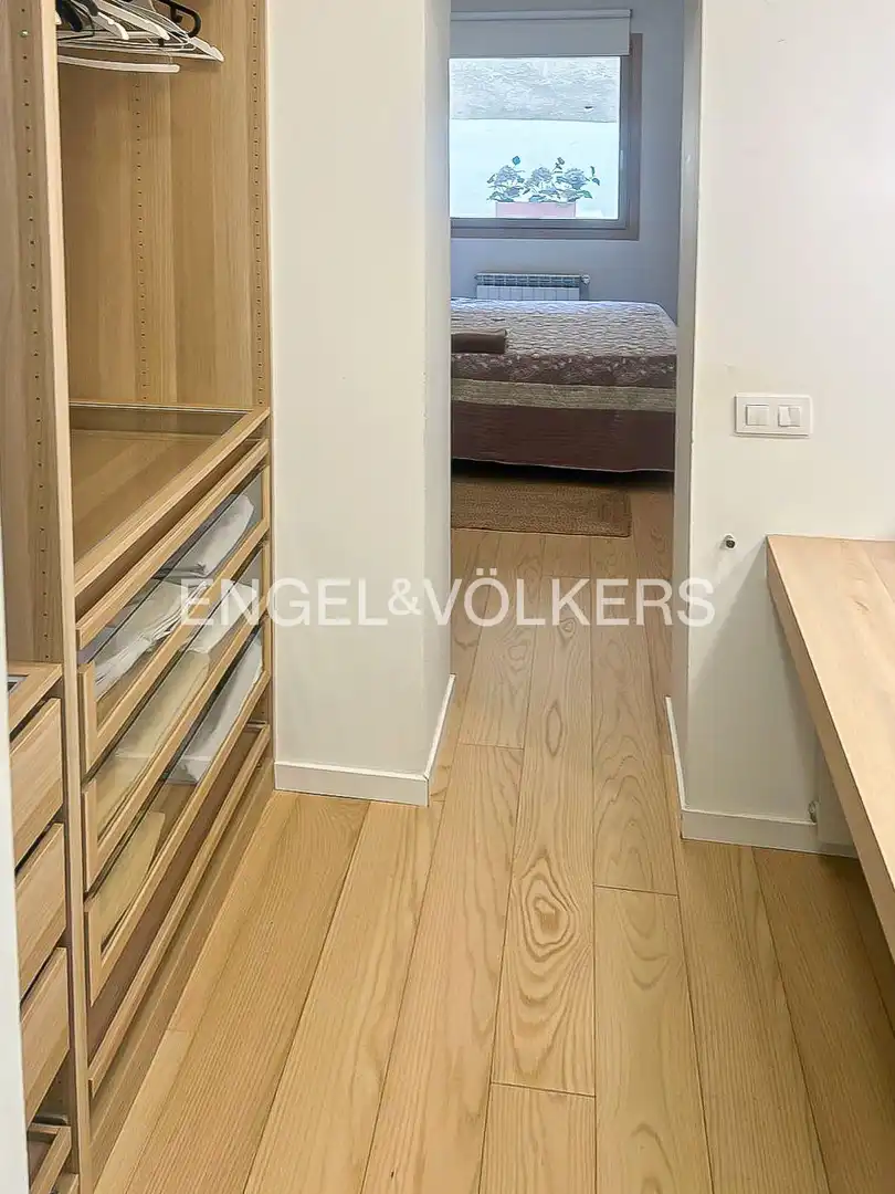 Flat for rent in Madrid  with Air Conditioner, Heating and Furnished