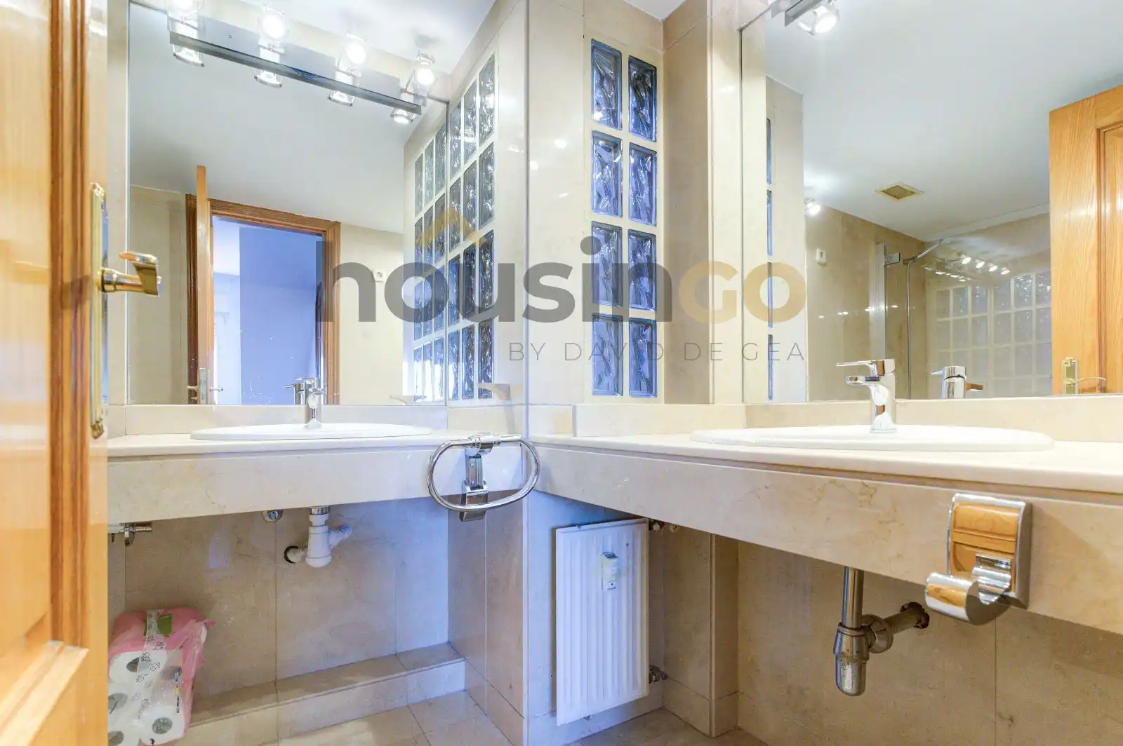Badezimmer von Dachboden zur Miete in Madrid mit Klimaanlage und Terrasse