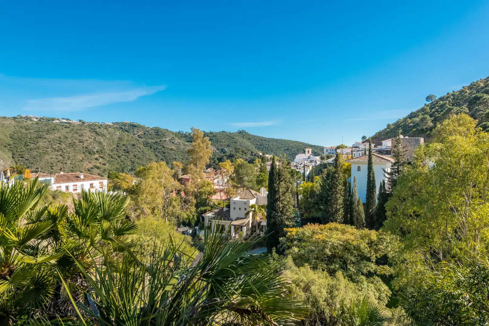 Chalet con terraza en venta en Benahavís pueblo, imagen 4
