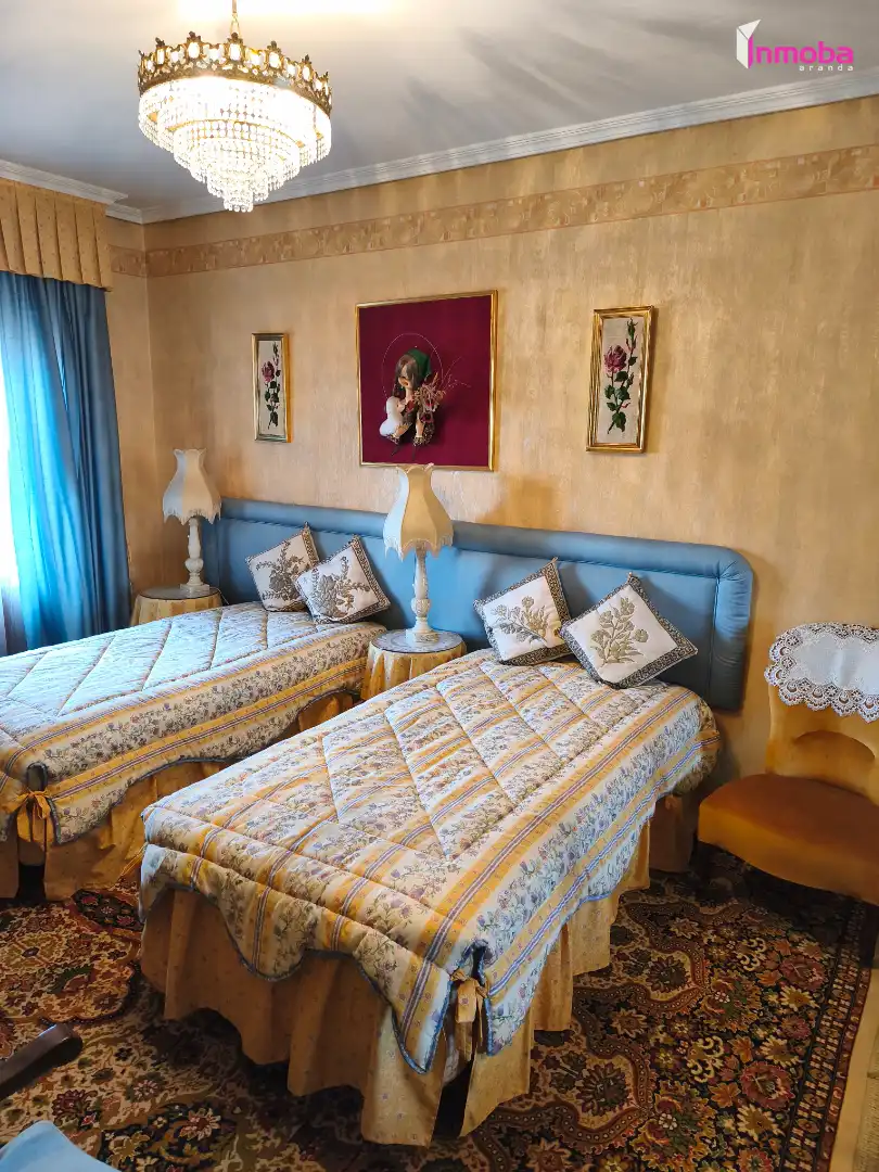 Habitación de Piso en venta en Aranda de Duero con Calefacción, Parquet y Trastero