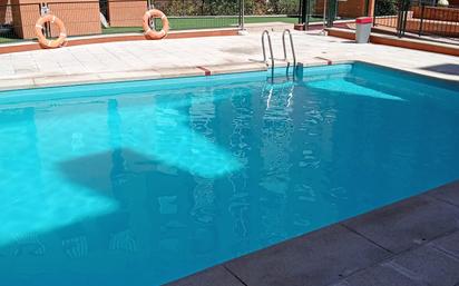 Swimming pool of Flat for sale in  Madrid Capital  with Air Conditioner and Swimming Pool