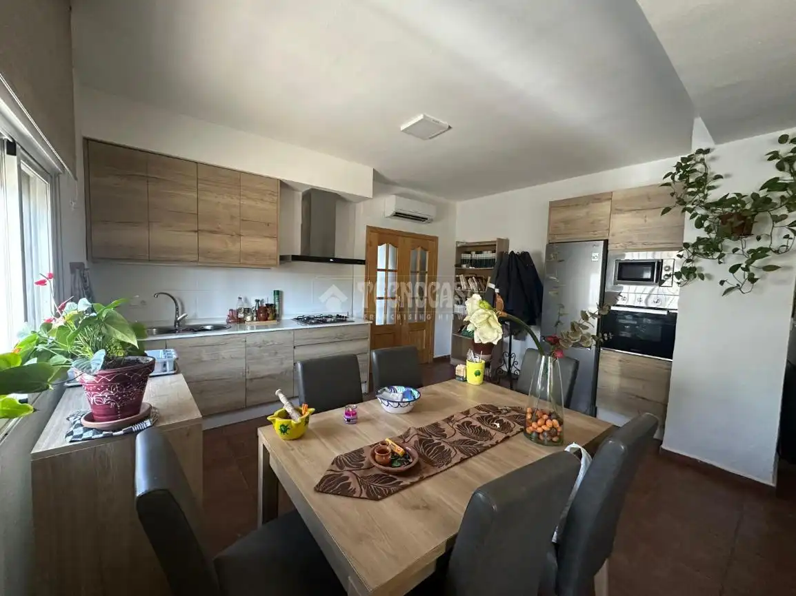 Casa rústica amb jardí en venda a Andújar, imagen 2