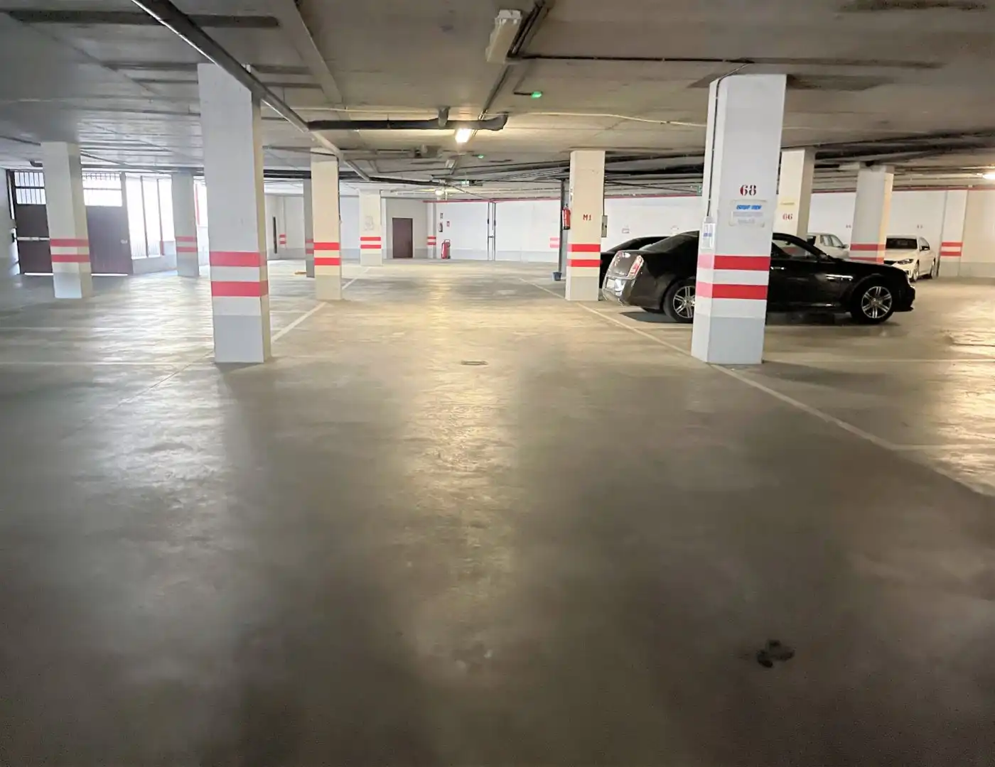 Parkplatz von Büro zur Miete in Sevilla