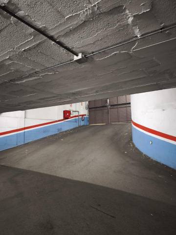 Garaje en Alquiler en Carrer de Miquel Vives en Plaça Catalunya - Escola Industrial