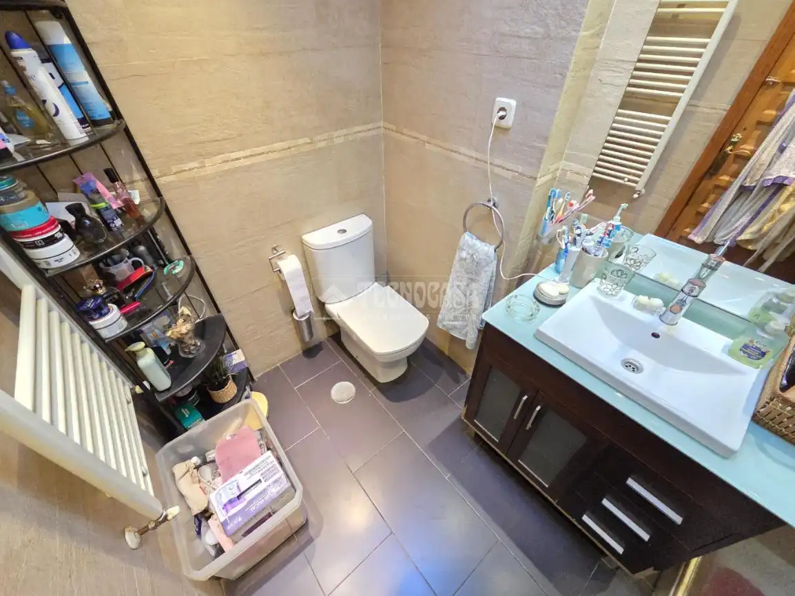 Bathroom of Detached homes for sale in Collado Mediano