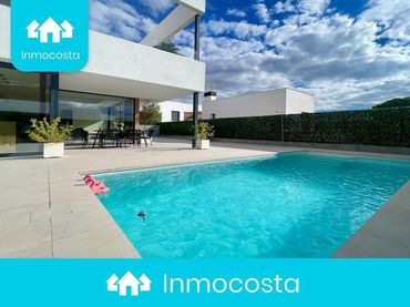Detached house for sale in Urbanizaciones