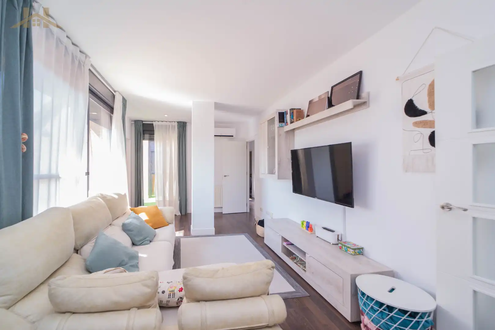 Living room of Attic for sale in Boadilla del Monte  with Air Conditioner, Heating and Private garden