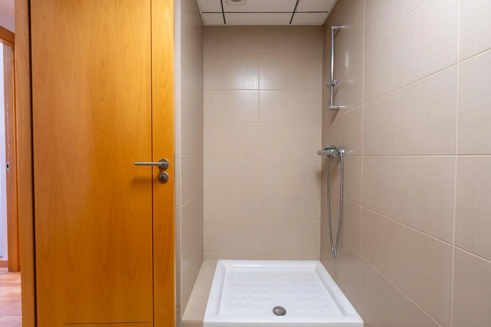 Bathroom of Flat for sale in Almería  with Air Conditioner, Terrace and Storage room