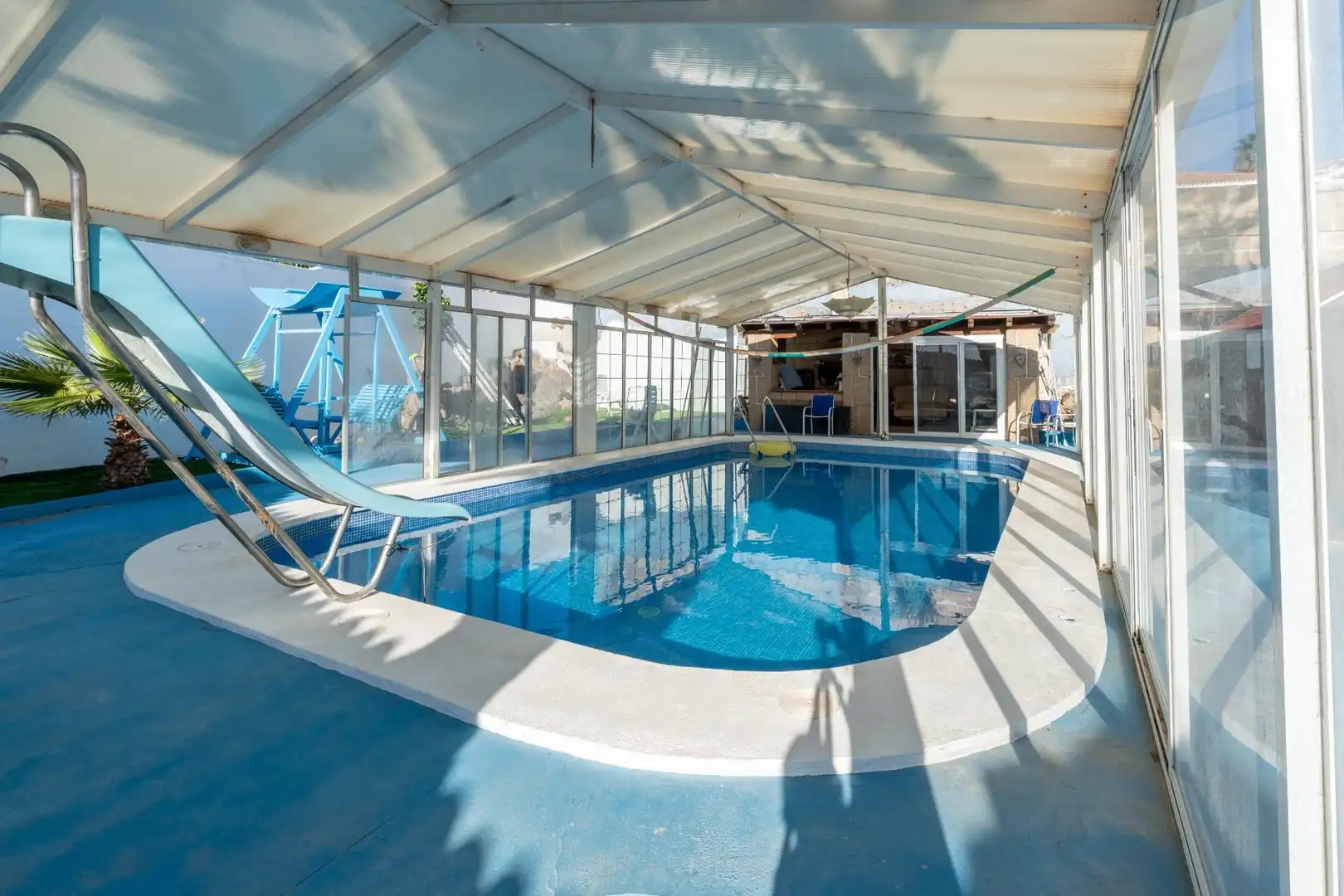 Piscina de Casa o xalet en venda en Granadilla de Abona amb Jardí privat, Terrassa i Piscina