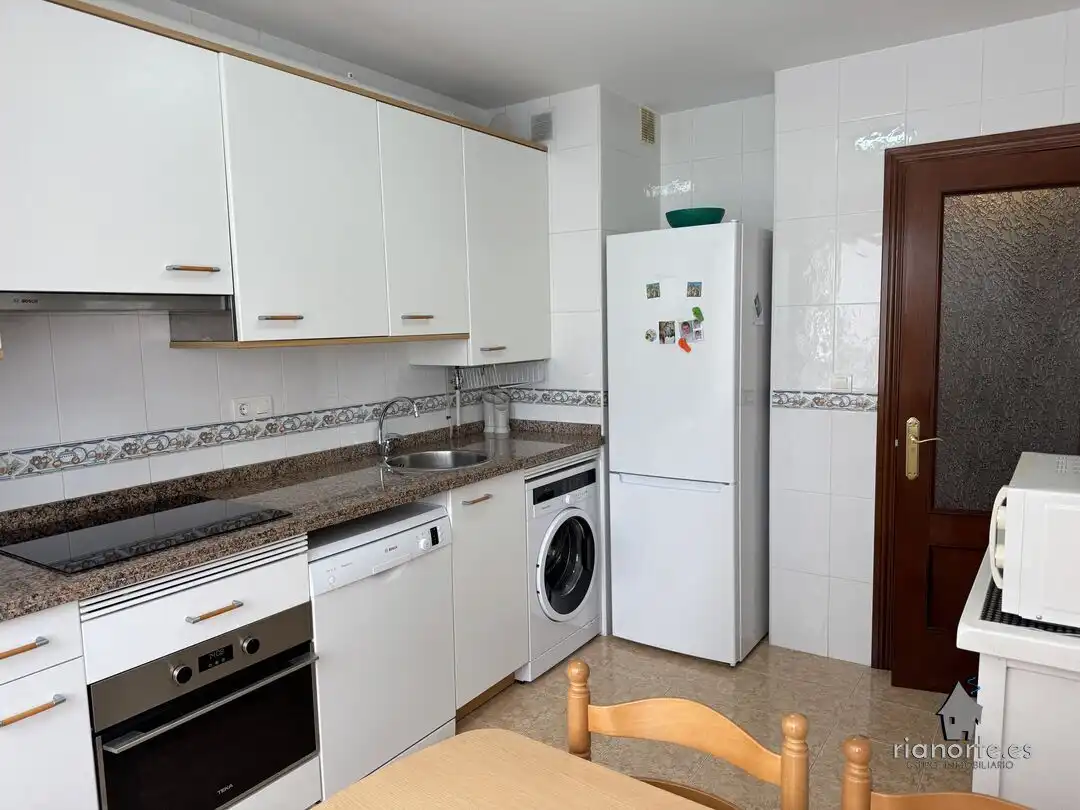 Küche von Wohnung zum Verkauf in Ribadesella mit Heizung und Balkon