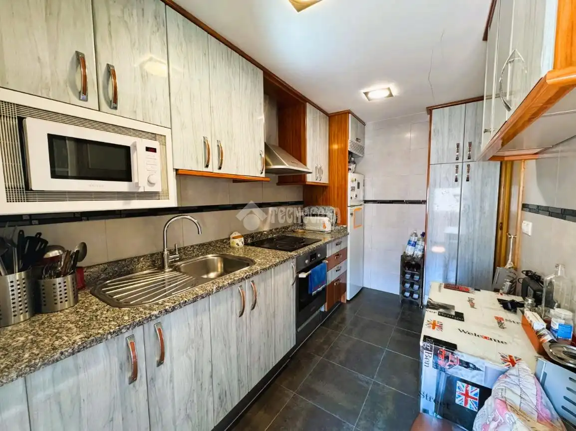 Cocina de Piso en venta en Zaragoza con Calefacción y Parquet
