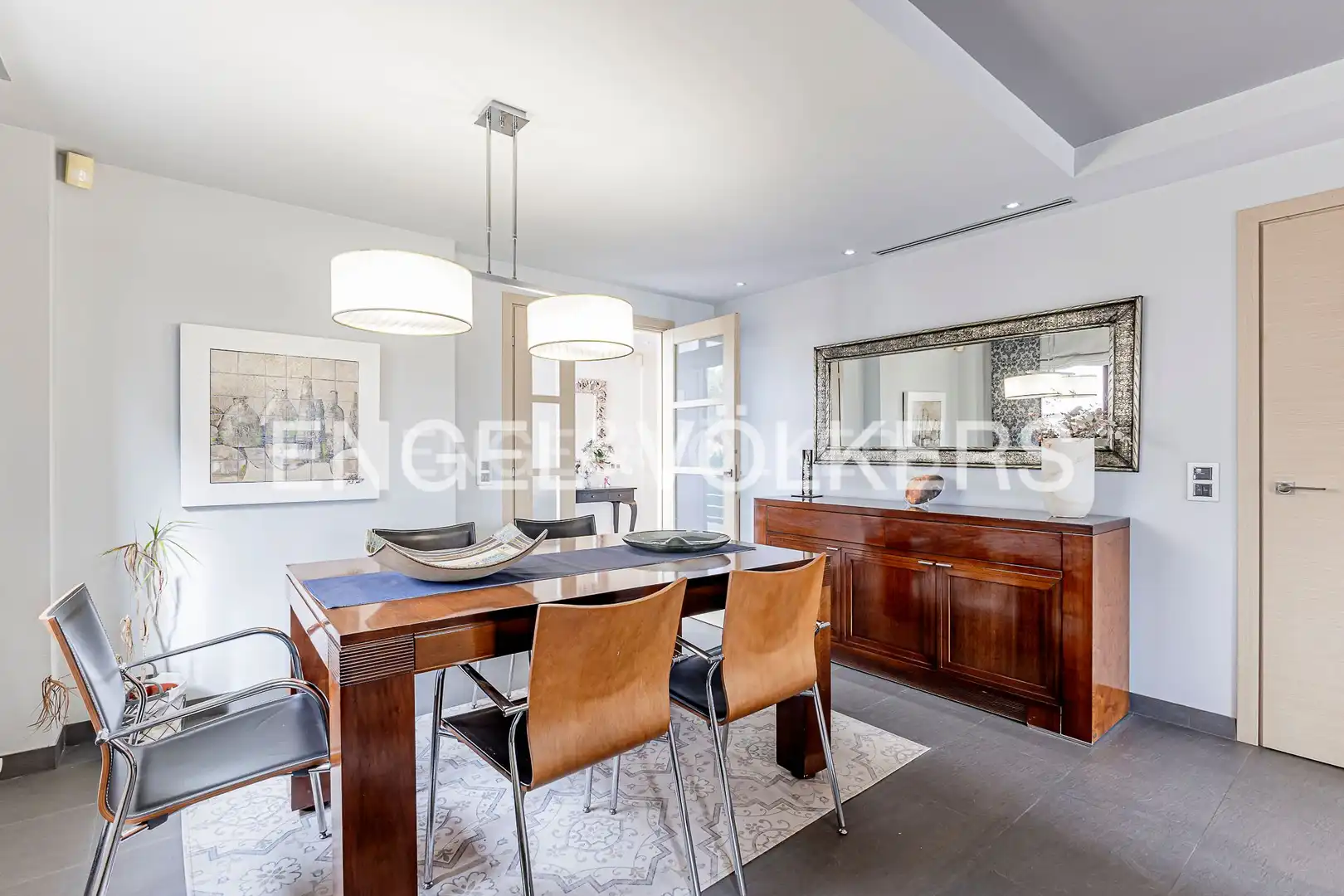 Comedor de Casa o chalet en venta en El Vendrell con Aire acondicionado, Calefacción y Jardín privado
