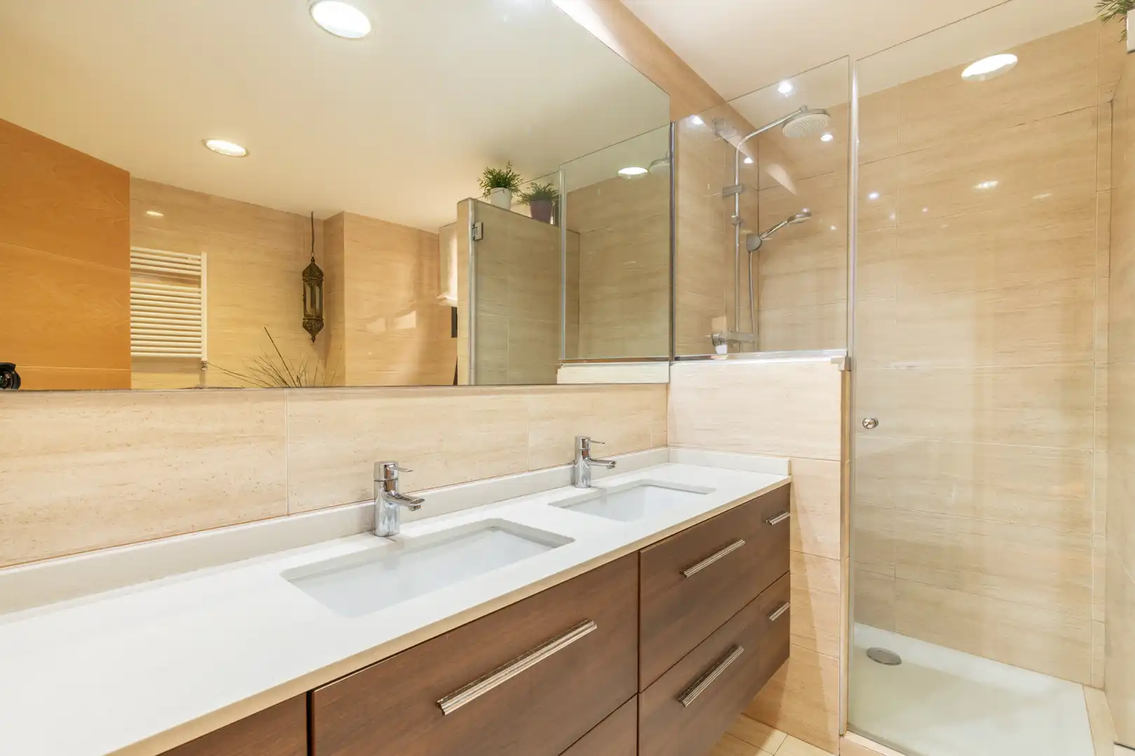 Bathroom of Attic for sale in Sant Cugat del Vallès  with Air Conditioner, Heating and Parquet flooring