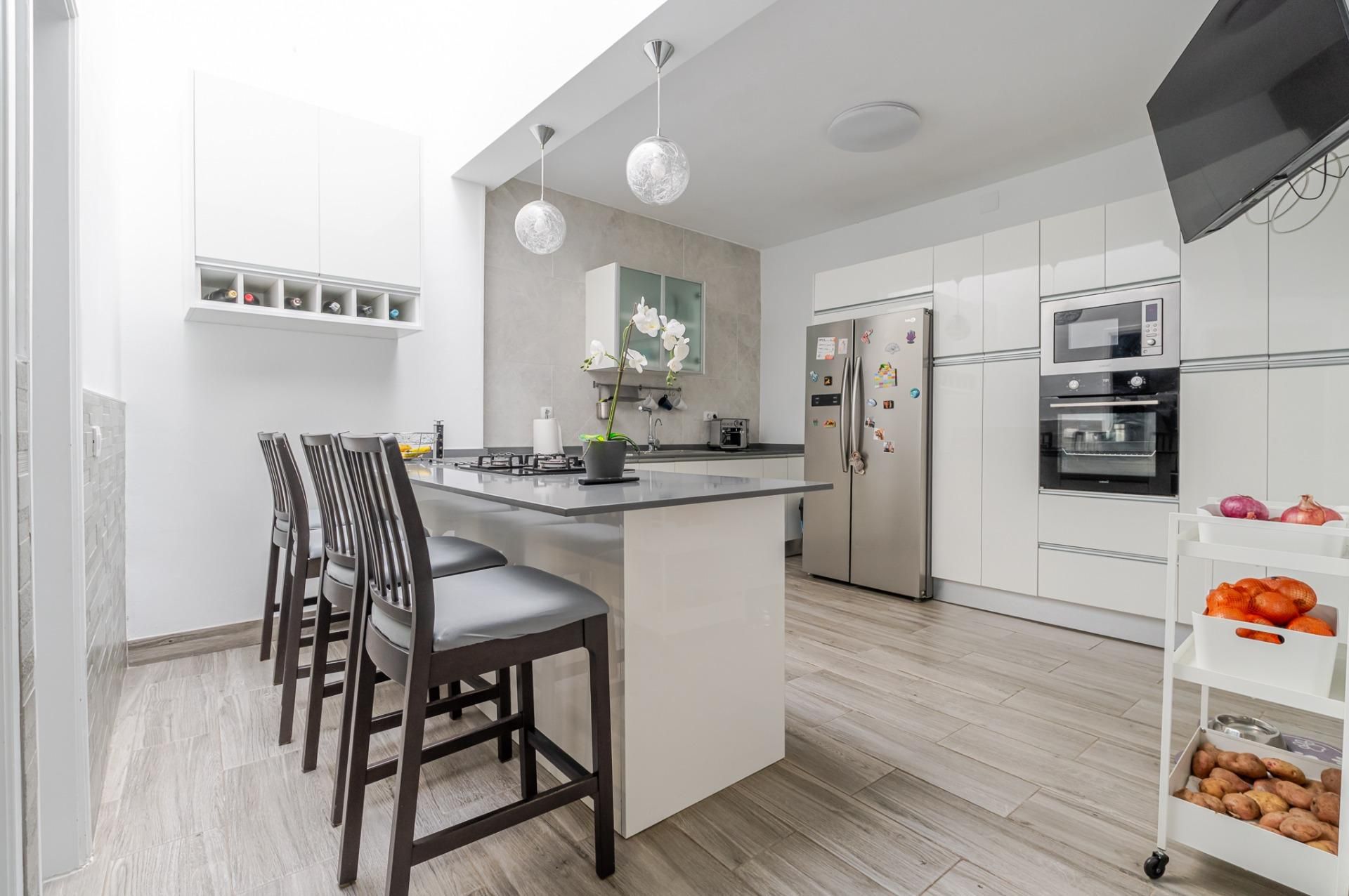 Kitchen of House or chalet for sale in Las Palmas de Gran Canaria  with Terrace and Storage room