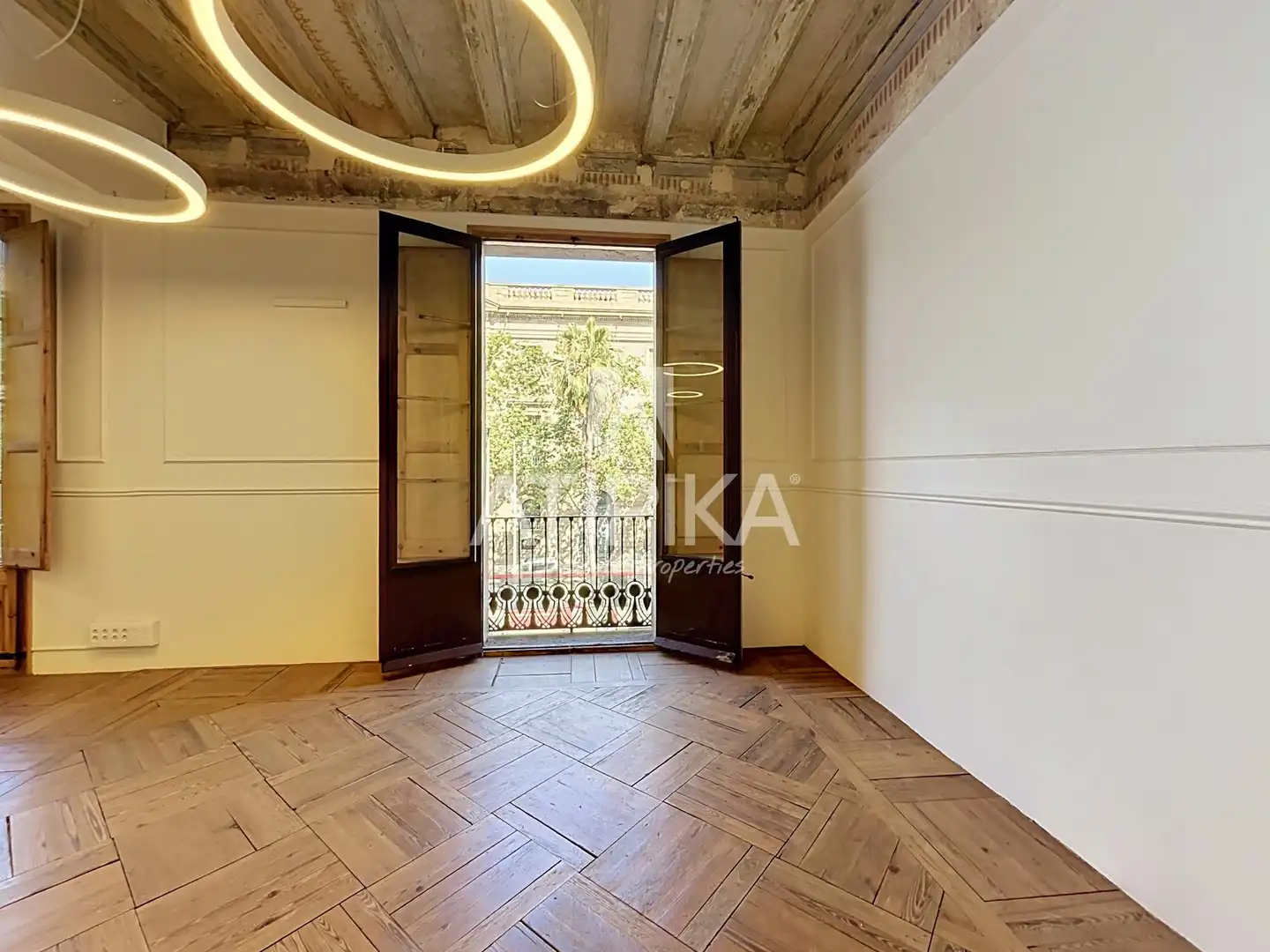 Habitación de Oficina de alquiler en Barcelona con Aire acondicionado