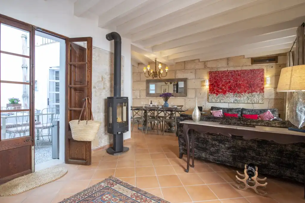 Wohnzimmer von Einfamilien-Reihenhaus zum Verkauf in Pollença mit Terrasse und Schwimmbad