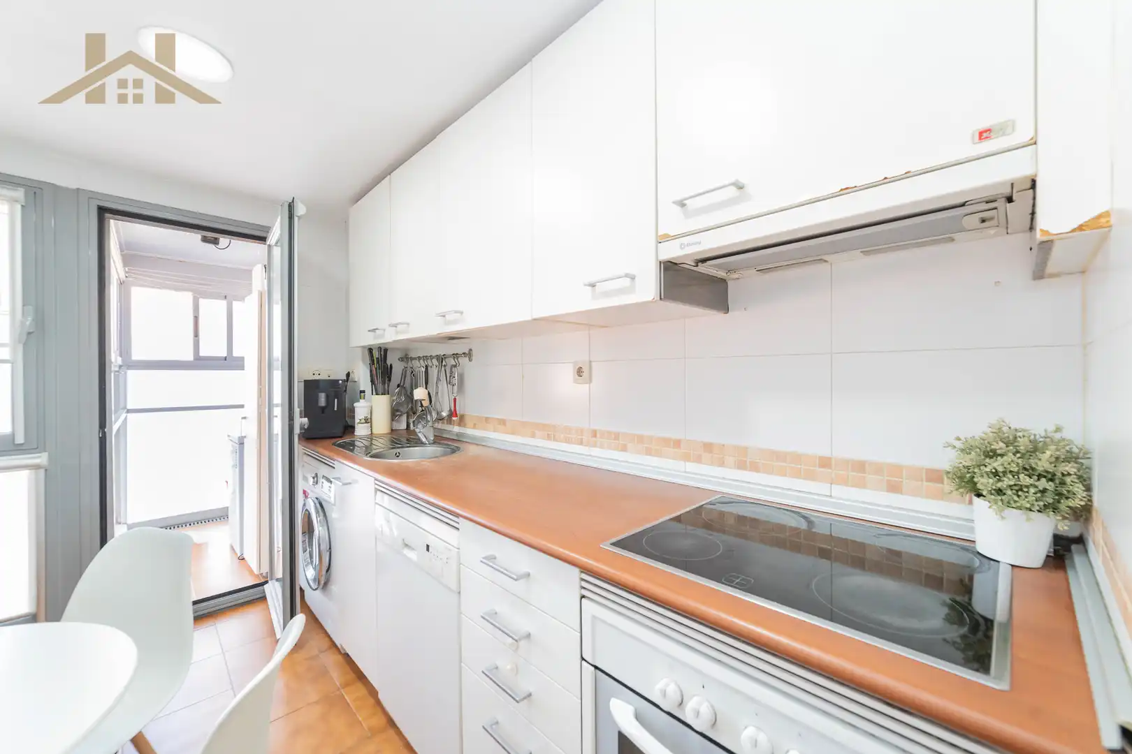 Kitchen of Flat for sale in Fuencarral - El Pardo