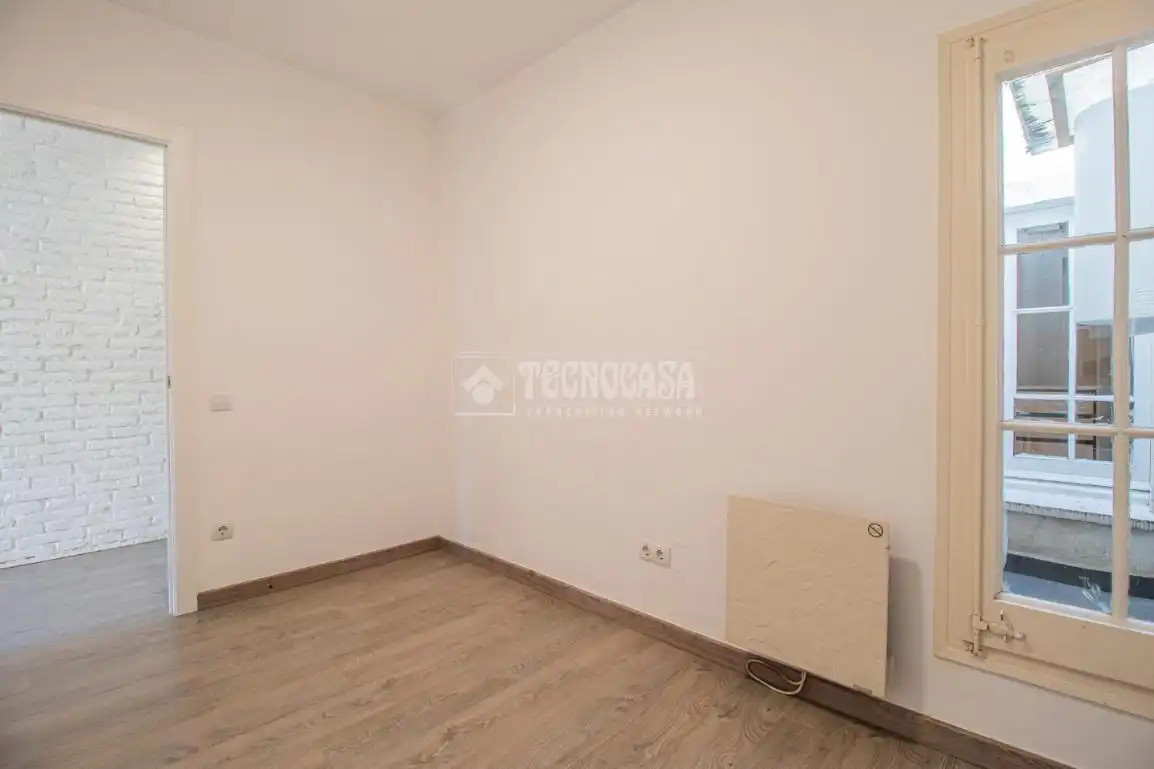 Habitación de Casa adosada en venta en Sant Cugat del Vallès con Calefacción y Terraza