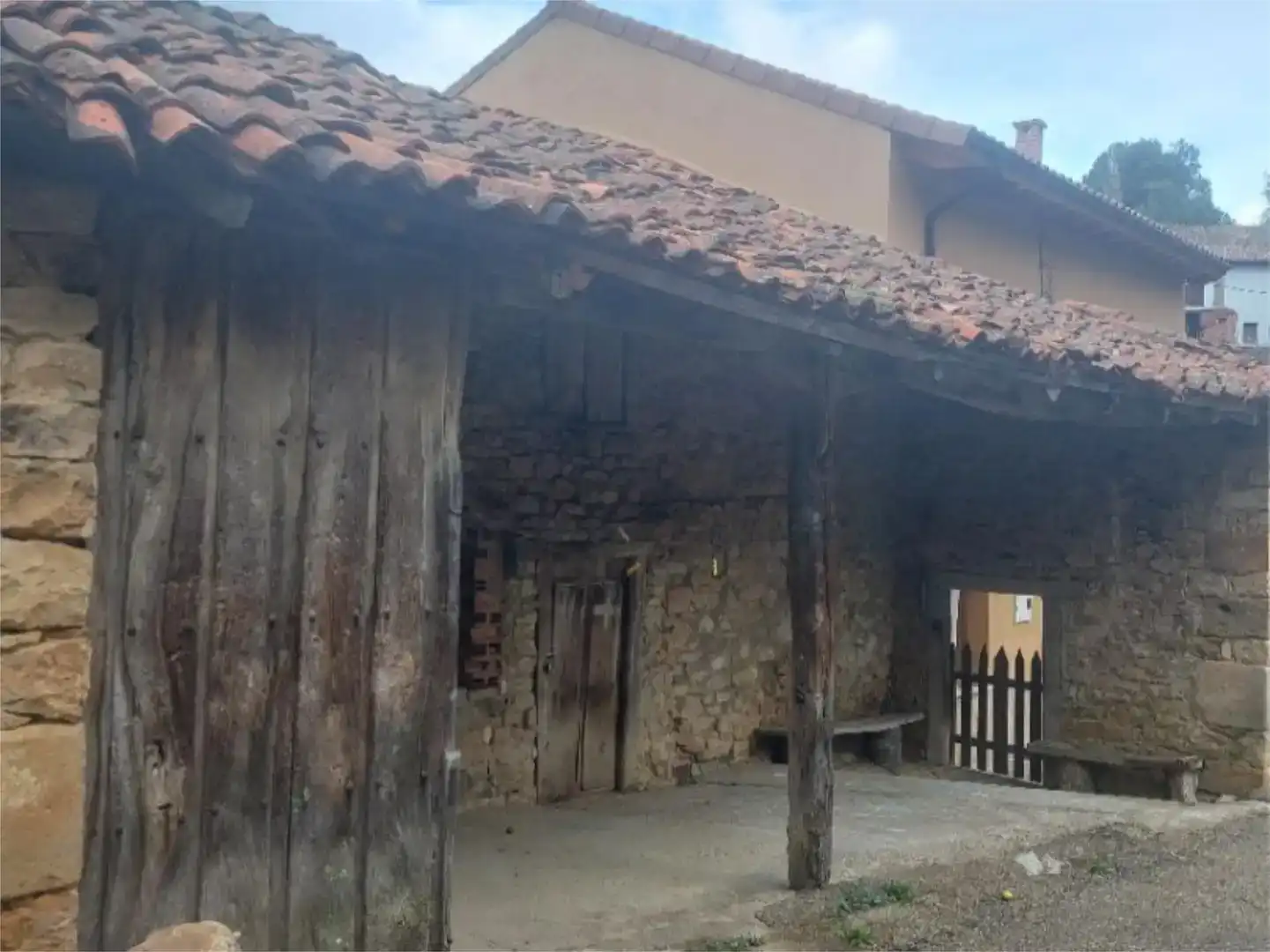Vista exterior de Local en venta en Riaño