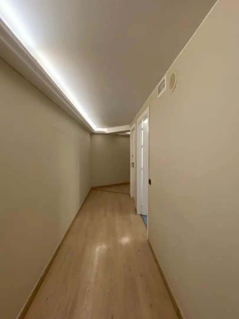 Local comercial en venta en ALT DE GIRONELLA 58, imagen 3