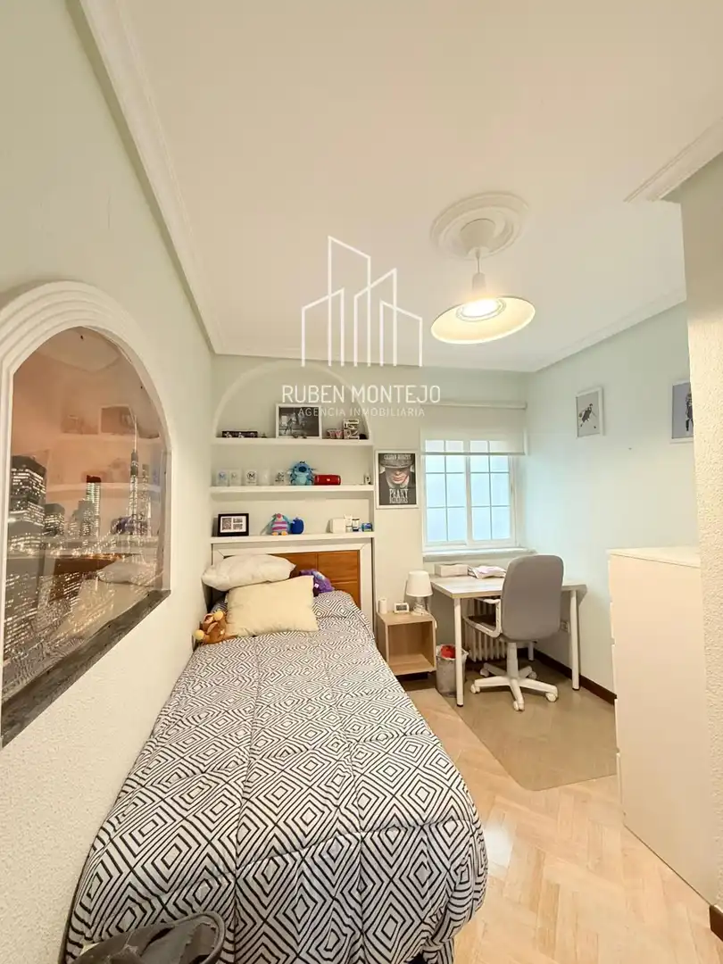 Bedroom of Flat for rent in Salamanca  with Heating, Terrace and Furnished