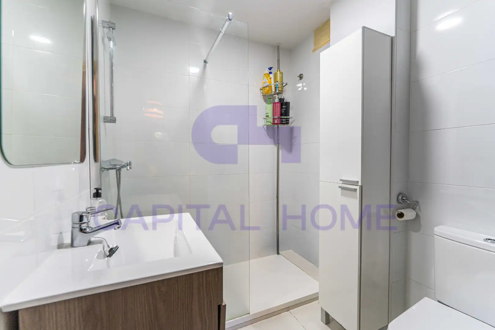 Baño de Piso en venta en Navalcarnero con Calefacción, Amueblado y Horno