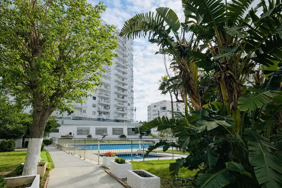 Apartamento con ascensor en venta en Puerto Marina, imagen 24