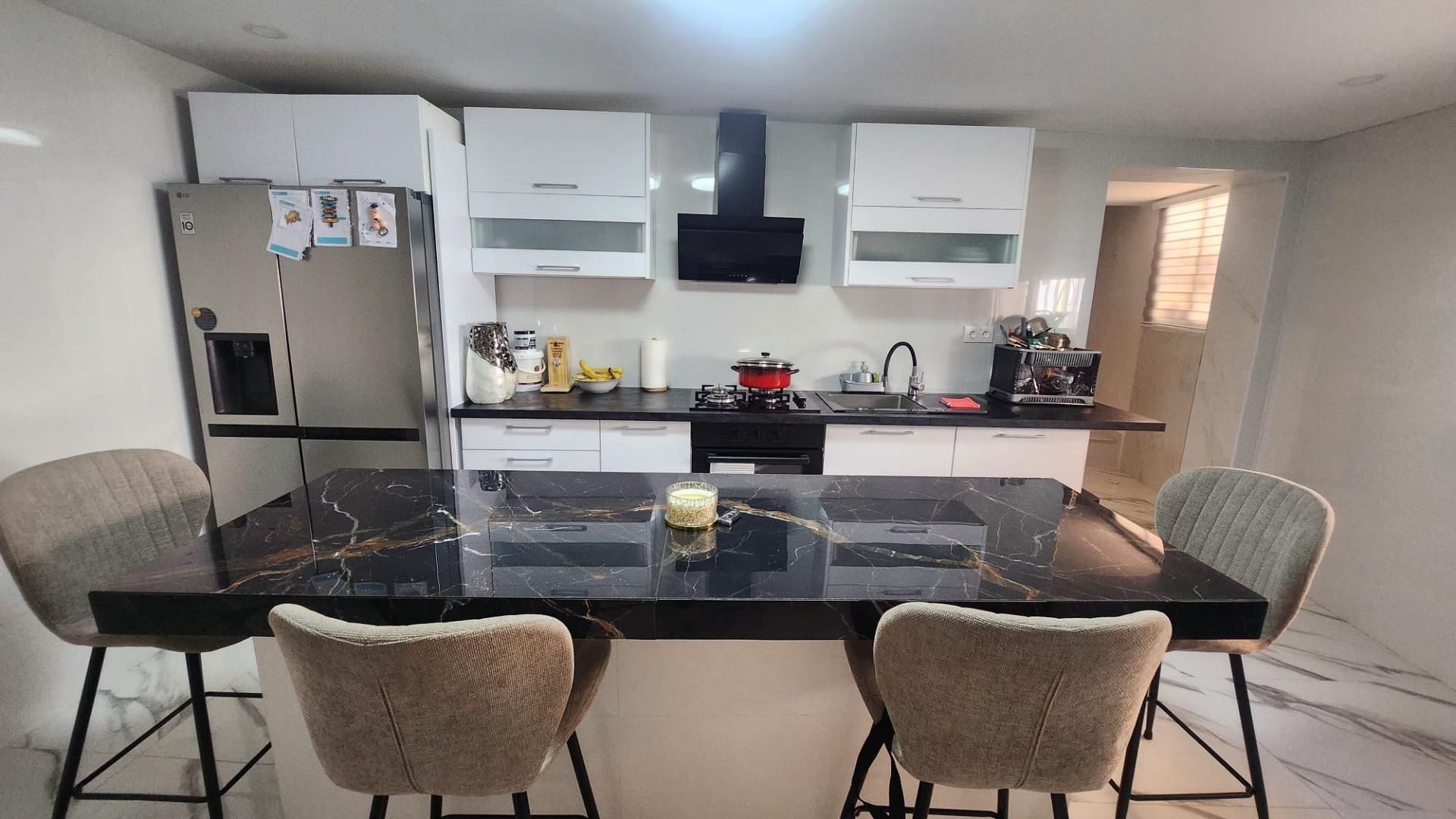 Kitchen of House or chalet for sale in Monóvar  / Monòver  with Air Conditioner, Terrace and Storage room