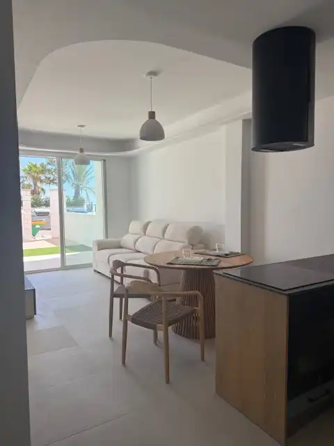 Sala de estar de Piso en venta en Vinaròs con Aire acondicionado, Calefacción y Jardín privado