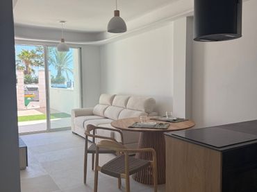 Flat with pool for sale in Avinguda de Francisco Baila Tosca
