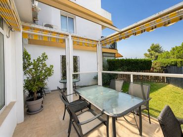 Apartament amb piscina en venda a Calahonda