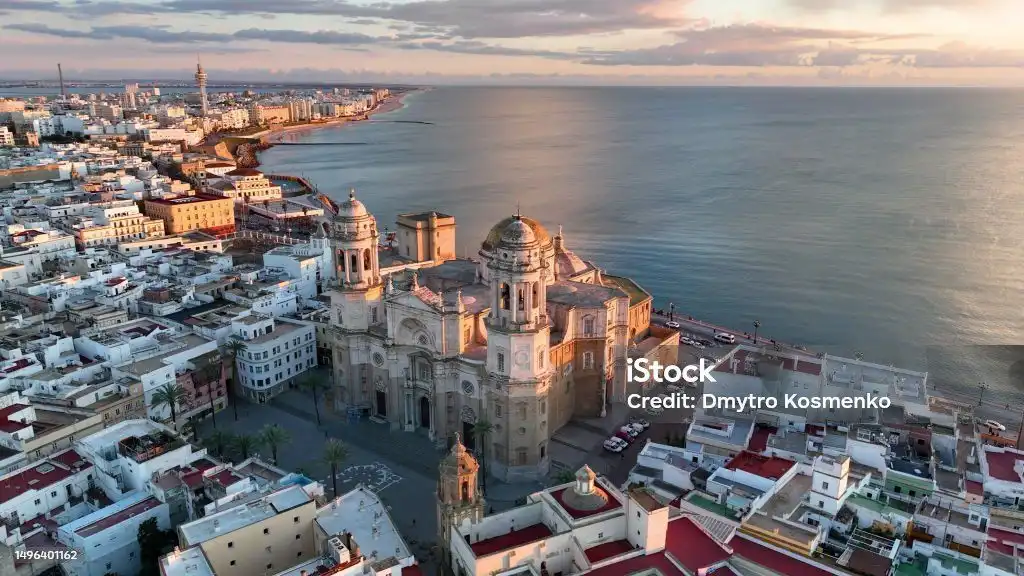 Exterior view of Buildings for sale in Cádiz