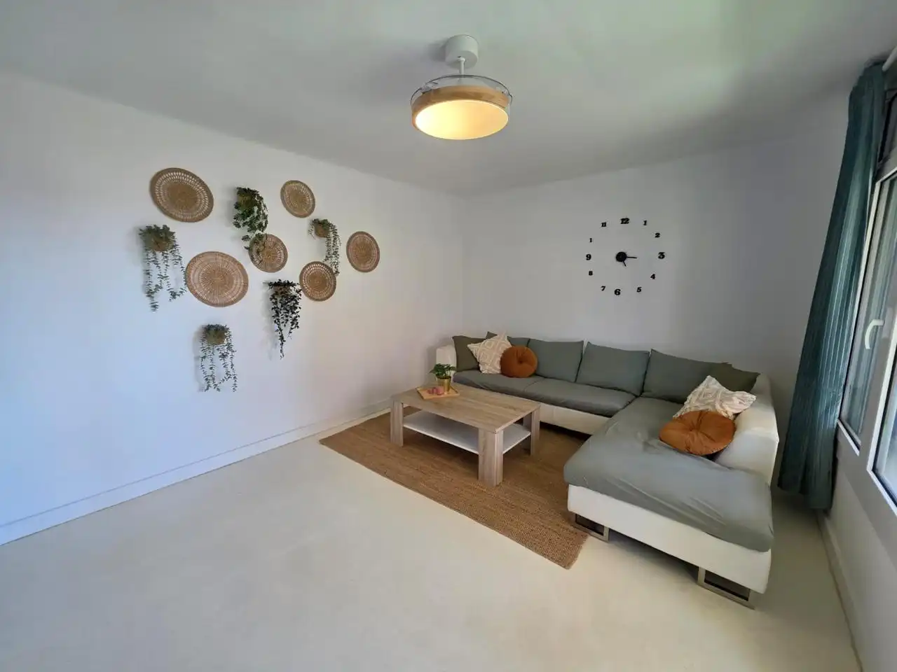 Wohnzimmer von Wohnung zur Miete in Castelldefels mit Klimaanlage, Terrasse und Möbliert