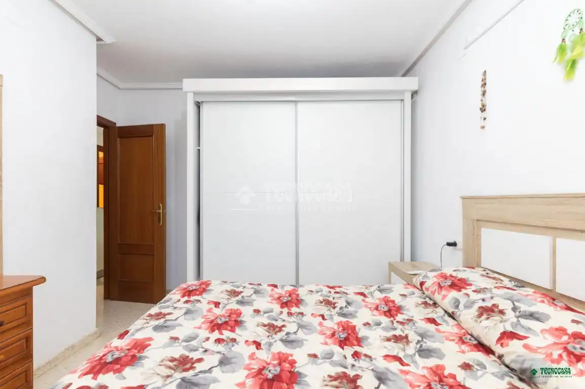 Habitación de Piso en venta en Almería con Aire acondicionado