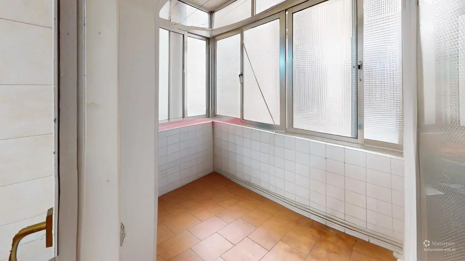Piso en venta en Sevilla con Calefacción, Terraza y Trastero