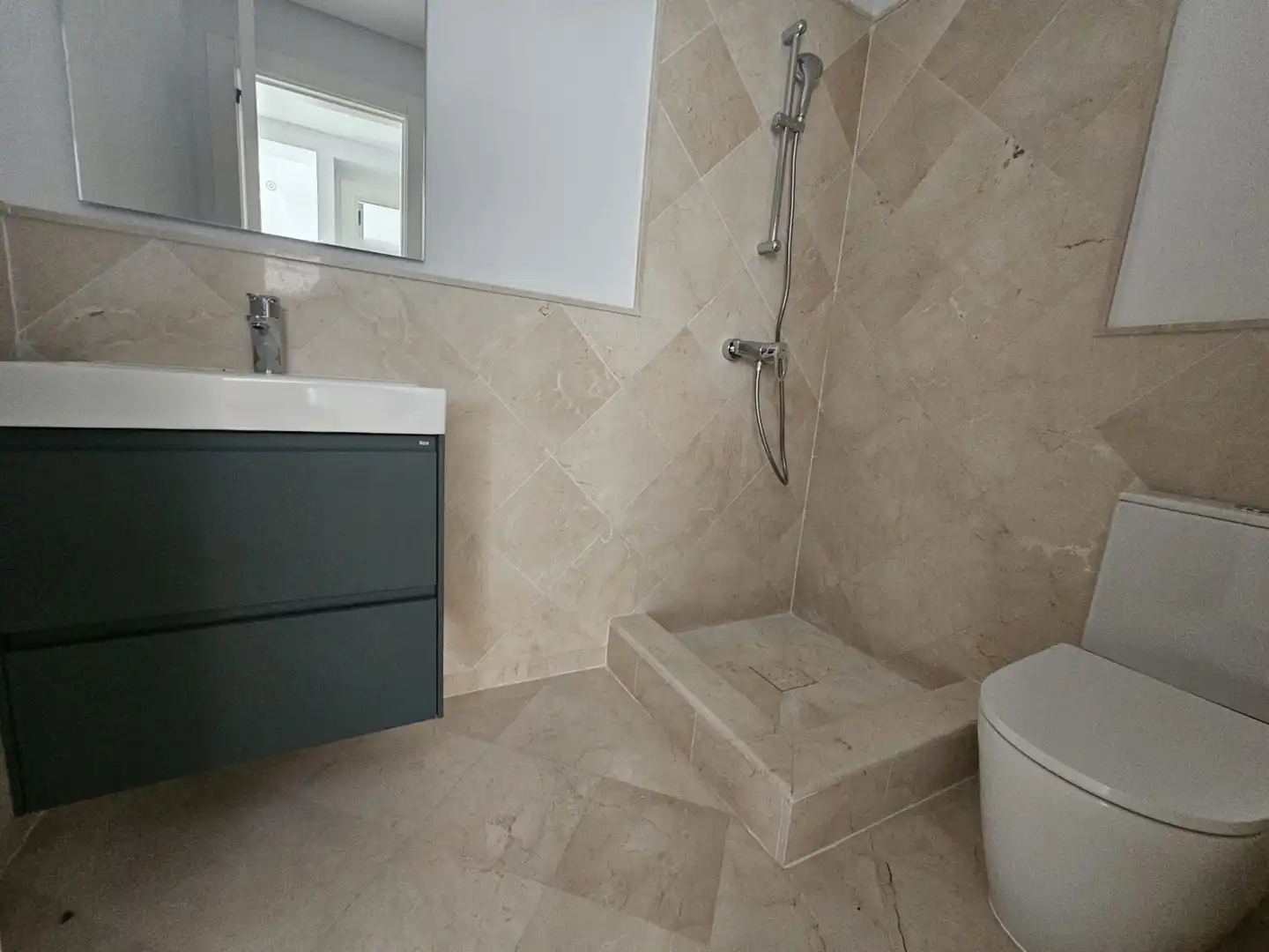 Apartamento con piscina en venta en Nueva Andalucía, imagen 19